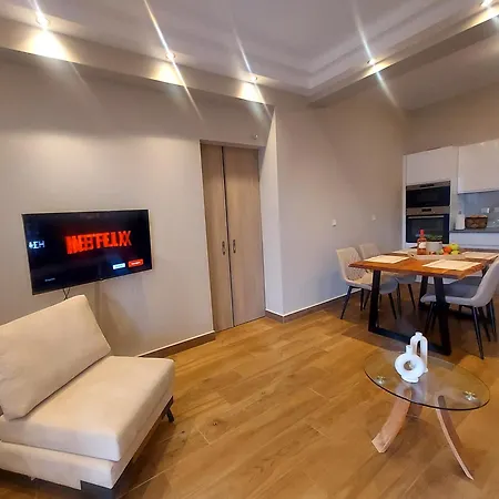 Adelinas' أرغوستولي