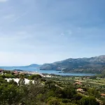 Διαμέρισμα Adelinas' *