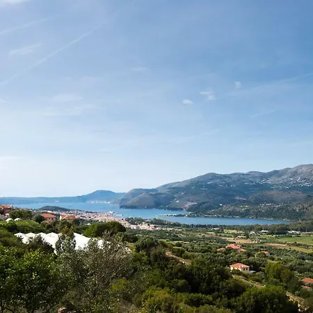Διαμέρισμα Adelinas' *